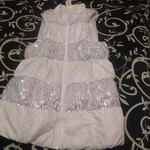 A white winter vest